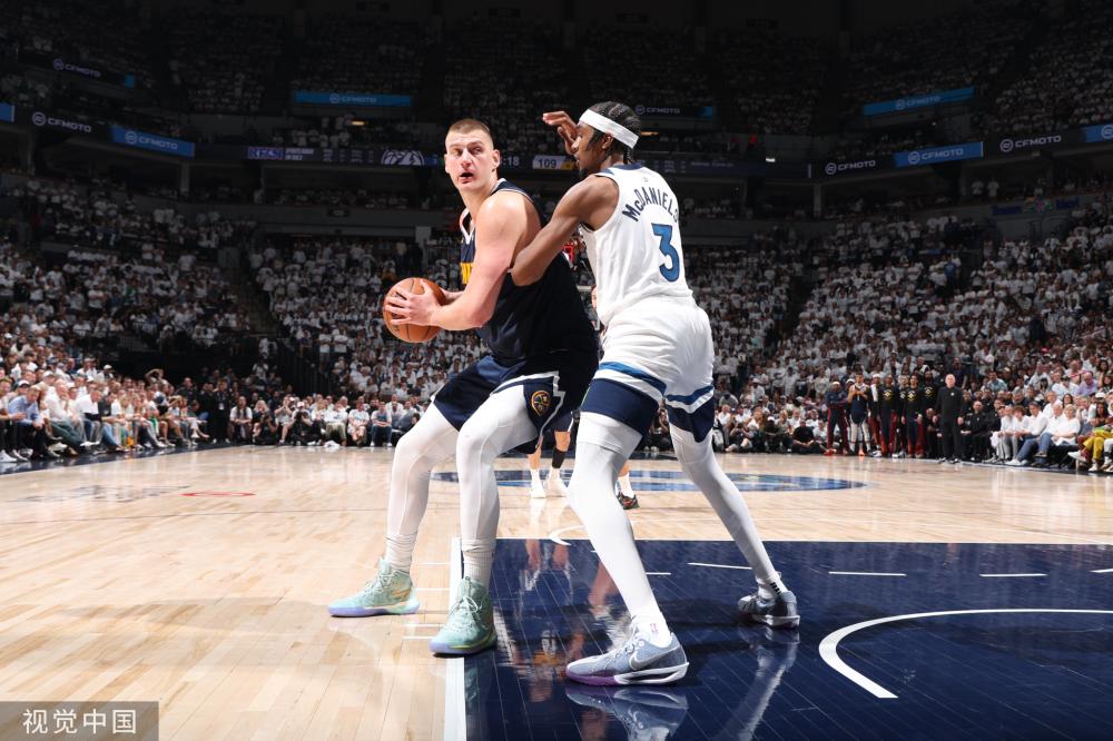 新与球员训 新与球员训