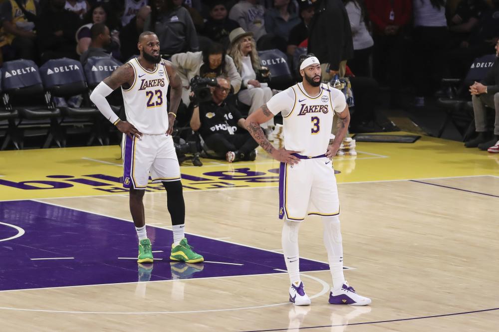 攻防两端的 攻防两端的