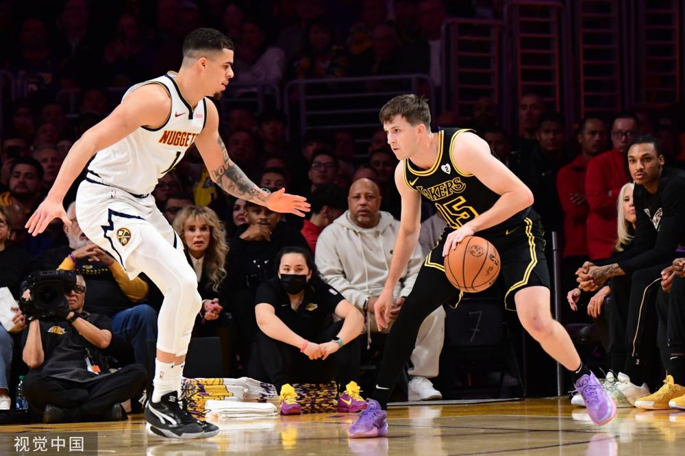 而且在进攻 而且在进攻