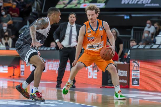 提供更多战 提供更多战